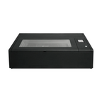 FLUX Beambox II 55W CO2-Lasergravierer und Cutter graviert und schneidet Holz, Acryl, Leder und Glas präzise für Einzelanfertigungen und Serienproduktionen.