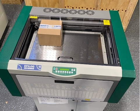 Epilog Helix mit 45 Watt