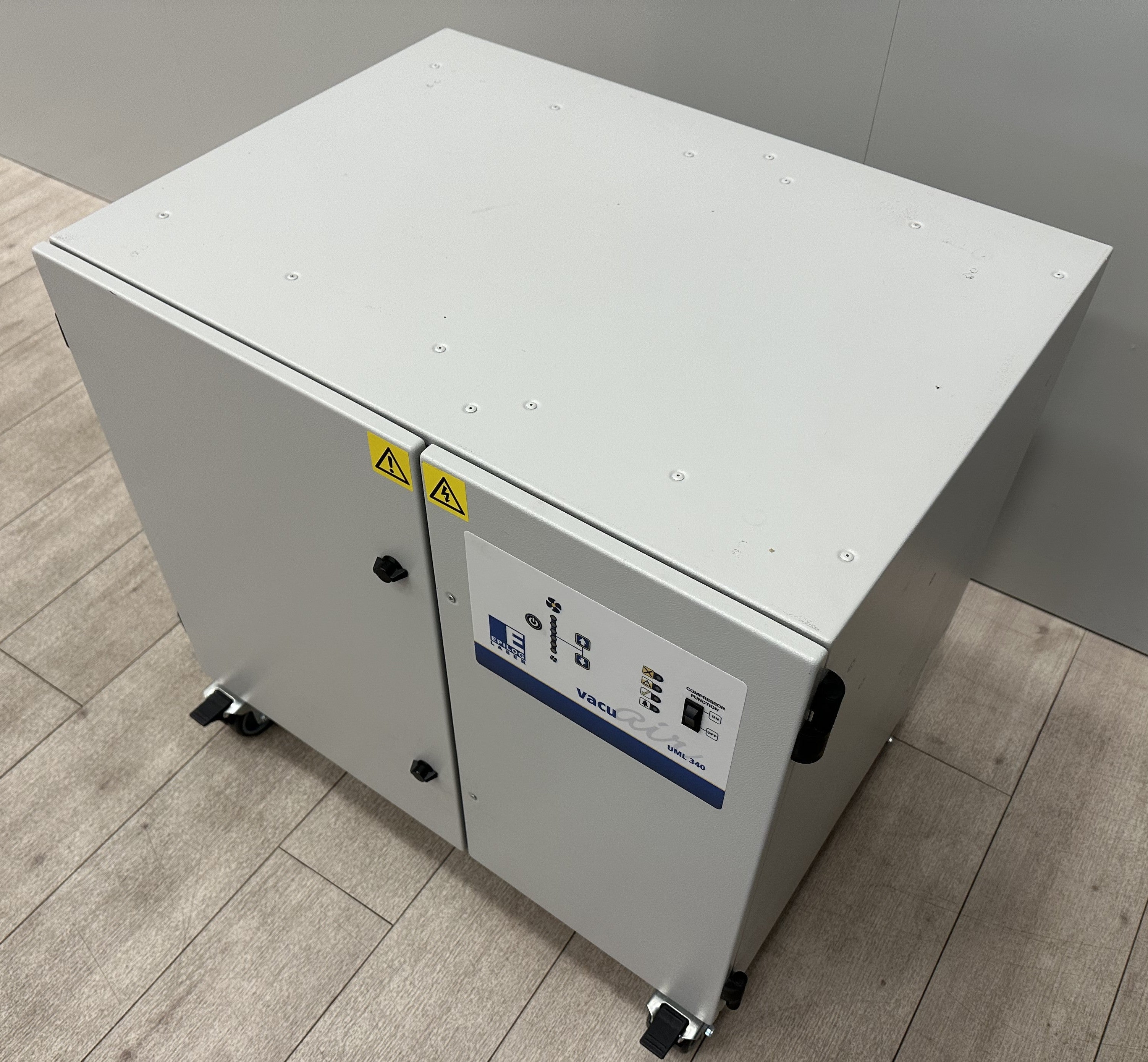 VACUAIR UML 340 Absauganlage