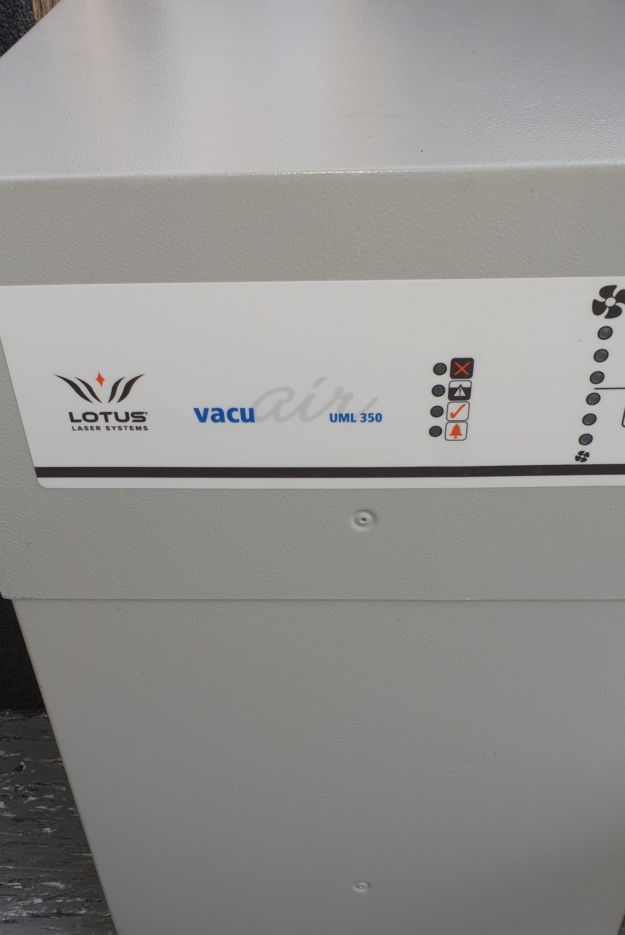 VACUAIR UML 350 Absauganlage